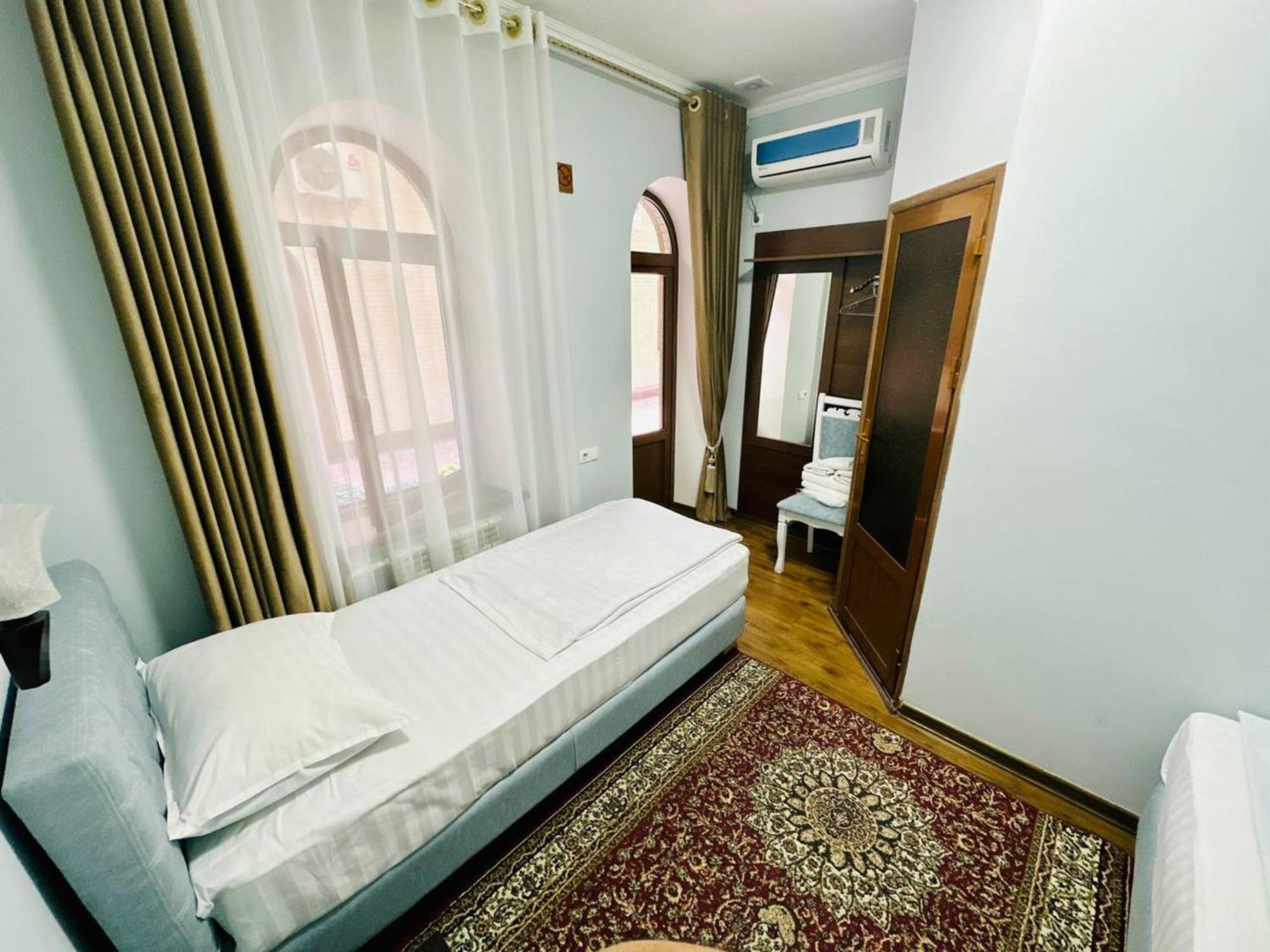 Samarkand Travel Hotel Eksteriør bilde