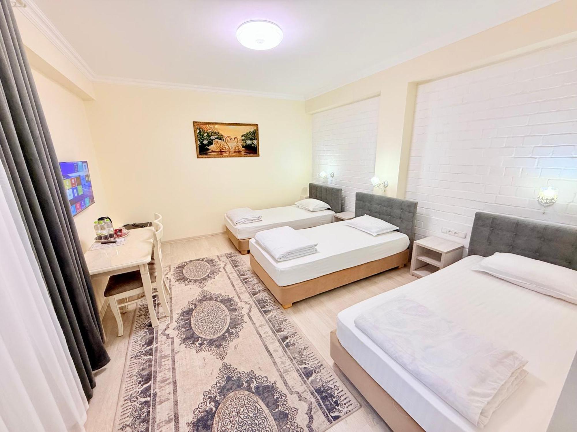 Samarkand Travel Hotel Eksteriør bilde
