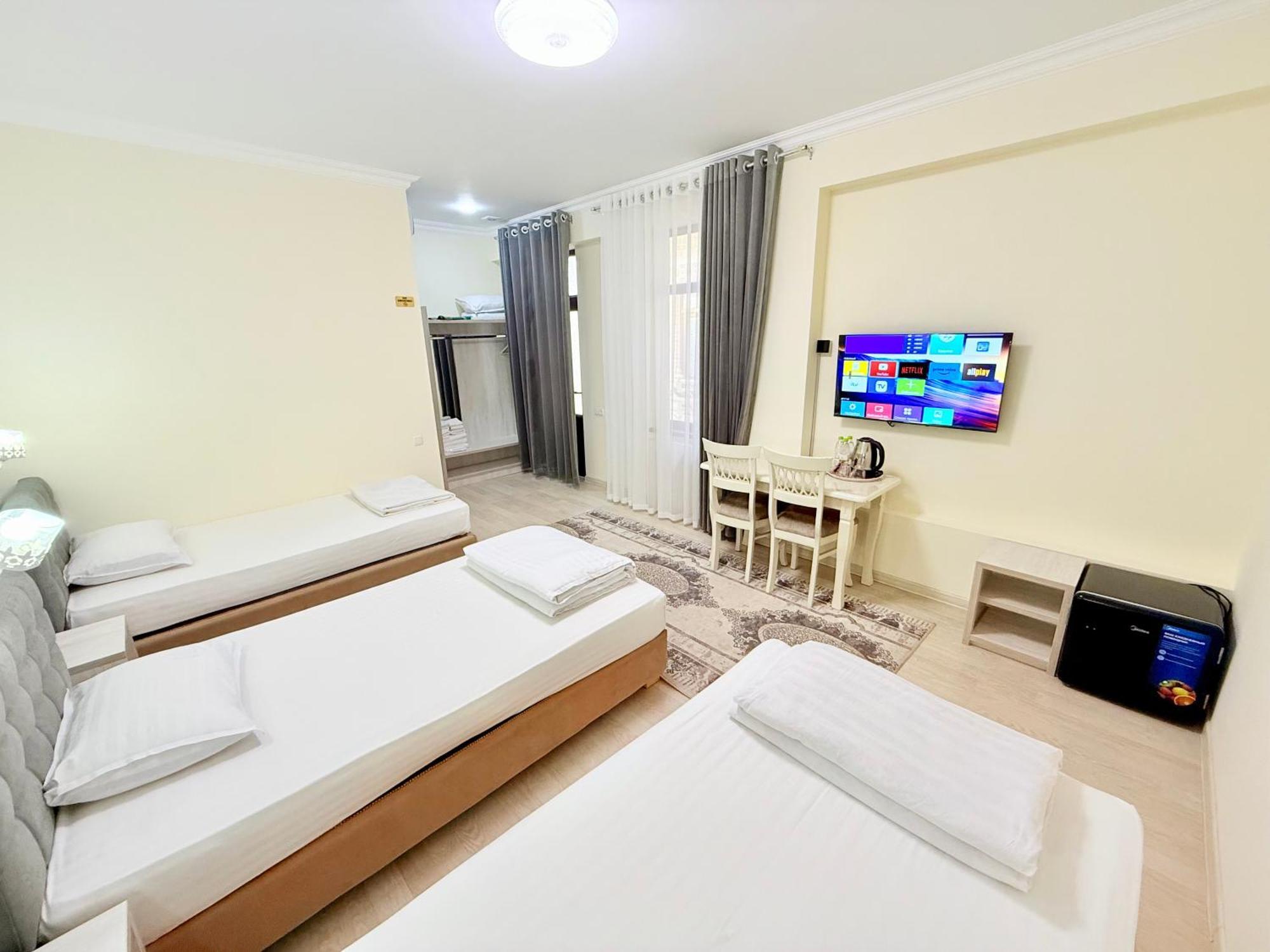 Samarkand Travel Hotel Eksteriør bilde